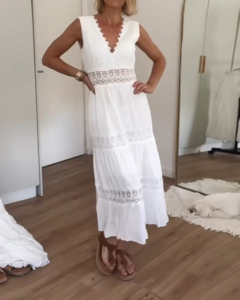 Kim | Abito in Pizzo con Scollatura a V (Disponibilità Limitata)