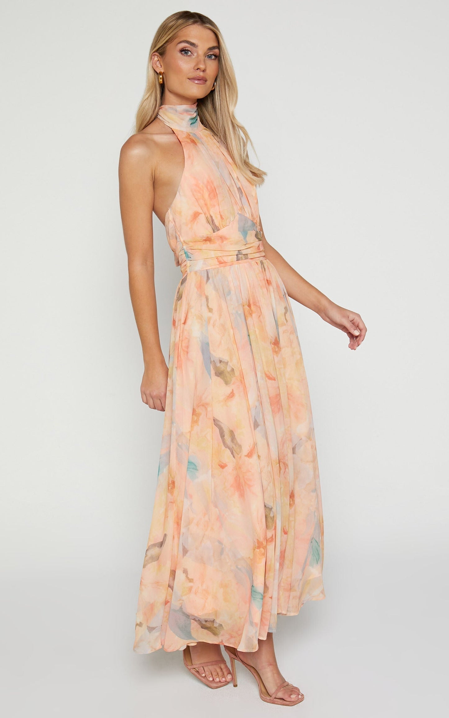 Antonella | Longue robe élégante à col halter