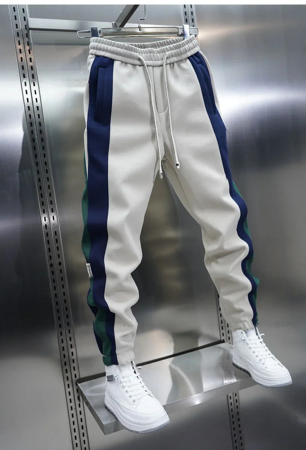 Pantaloni alla Moda con Rigature a Contrasto