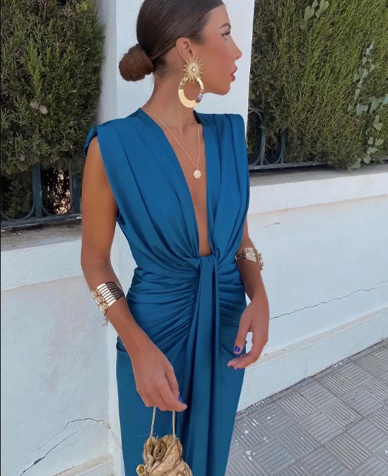 Amelia | Soft Pleats, Modern Elegance
