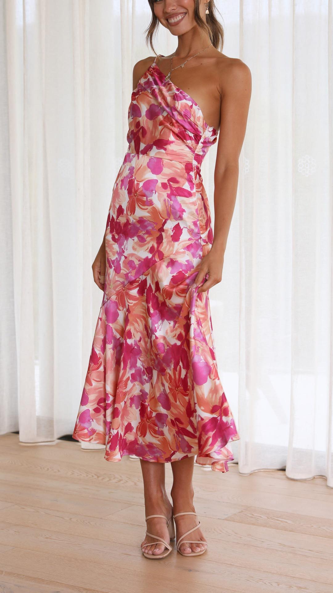 Sophie | Robe longue à motifs floraux avec taille haute et manches en échelle