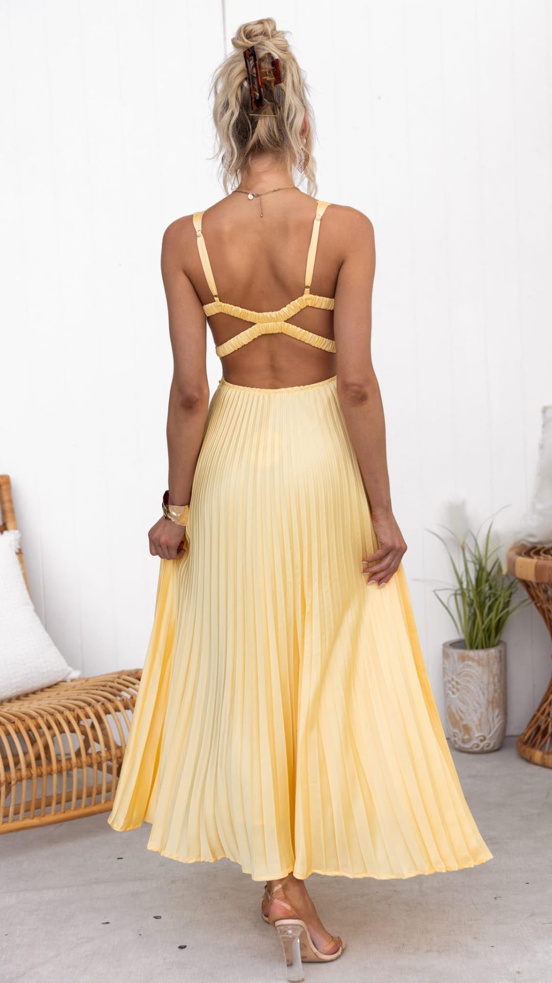 Aby | Longue robe à décolleté en V en jaune