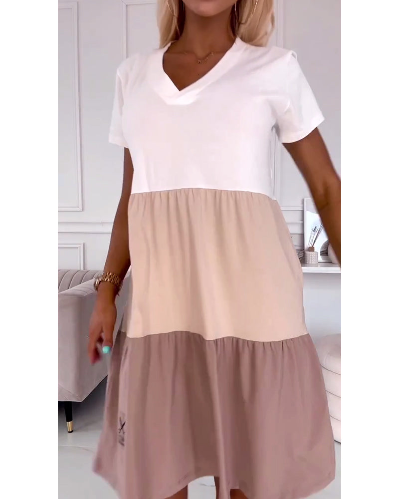 Alva | Robe décontractée à blocs de couleur et manches courtes