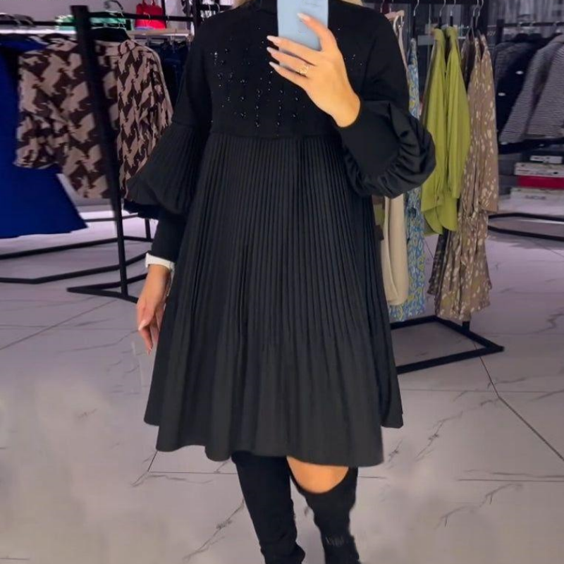 Marlene | Robe grande taille avec col montant et manches bouffantes