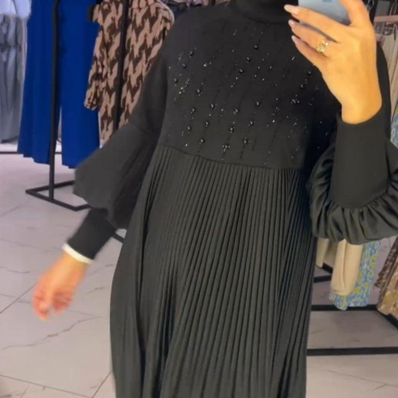 Marlene | Robe grande taille avec col montant et manches bouffantes