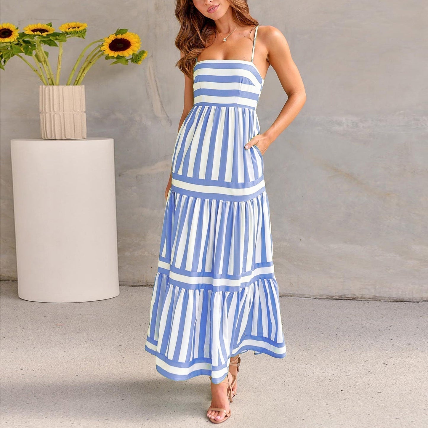 Marisol | Robe longue à rayures avec bretelles spaghetti et poches