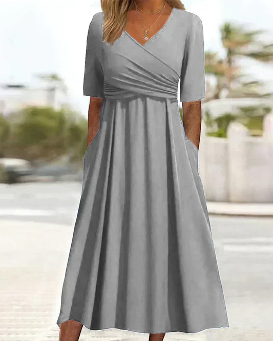 Robe Julia à manches courtes avec croisement Annabelle