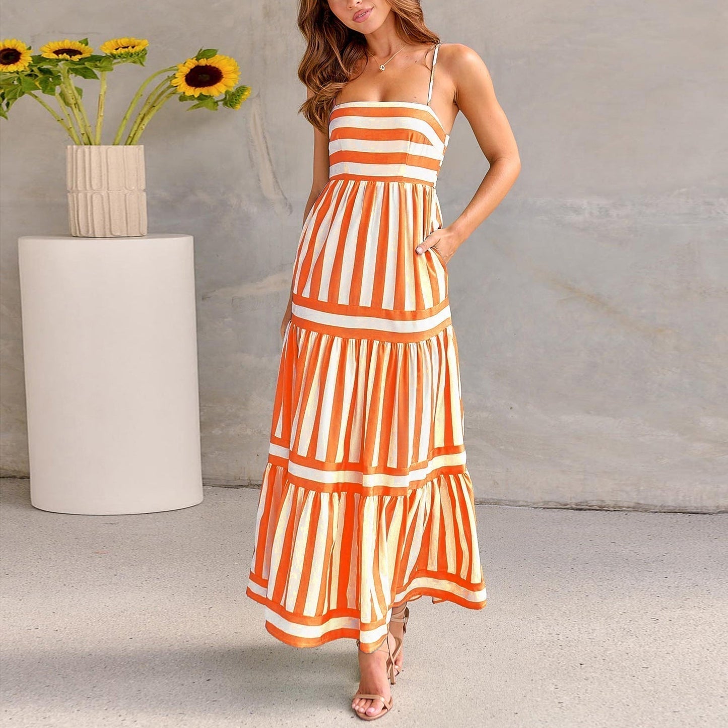 Marisol | Robe longue à rayures avec bretelles spaghetti et poches