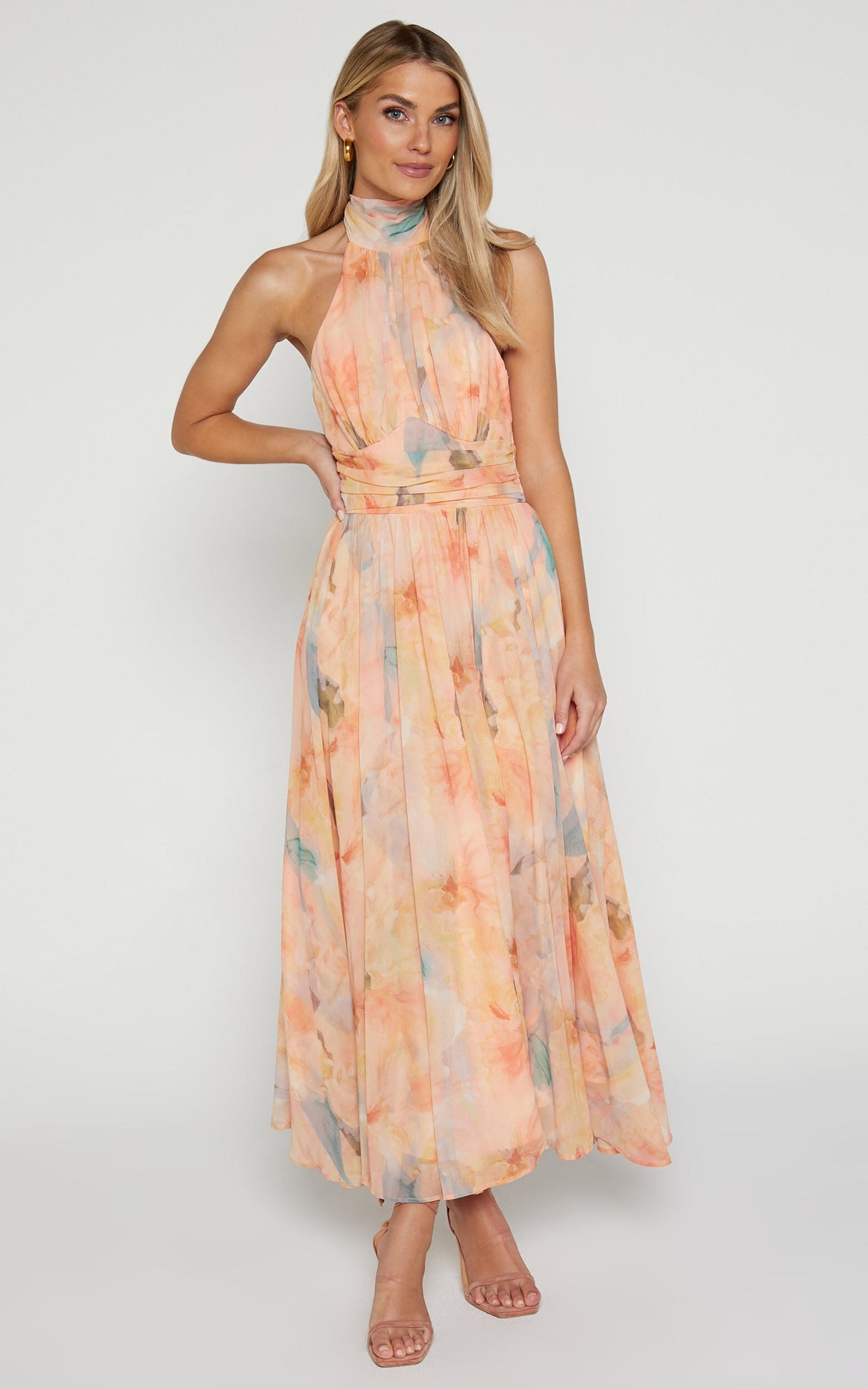 Antonella | Longue robe élégante à col halter