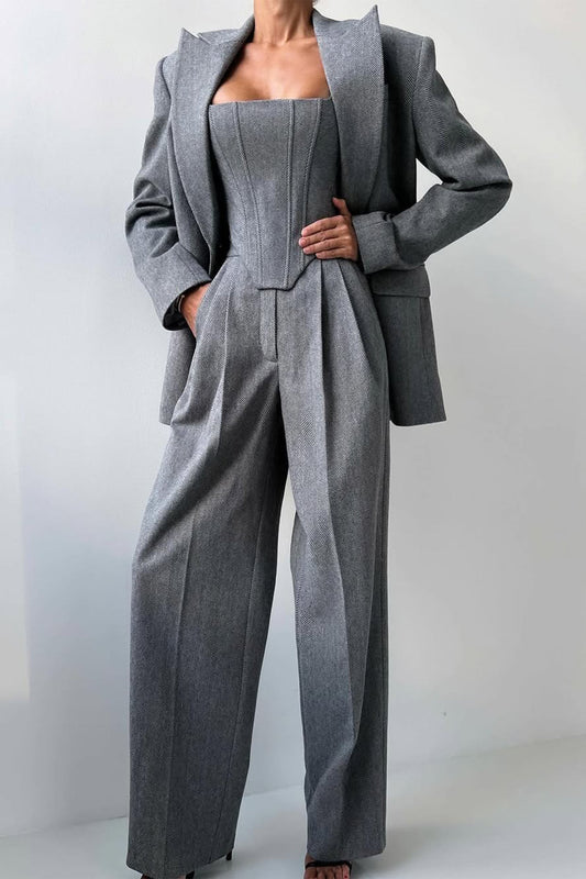 Dolce™ - Ensemble en trois pièces avec blazer à double rangée