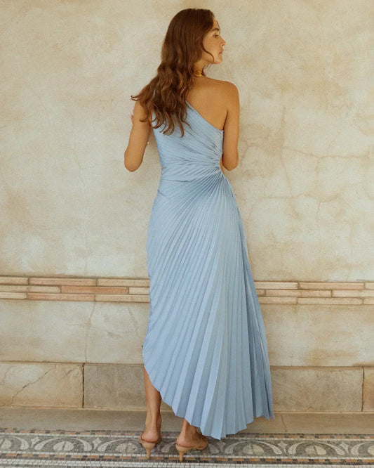 Billy Joan | Robe midi à épaules dénudées avec manchette transparente
