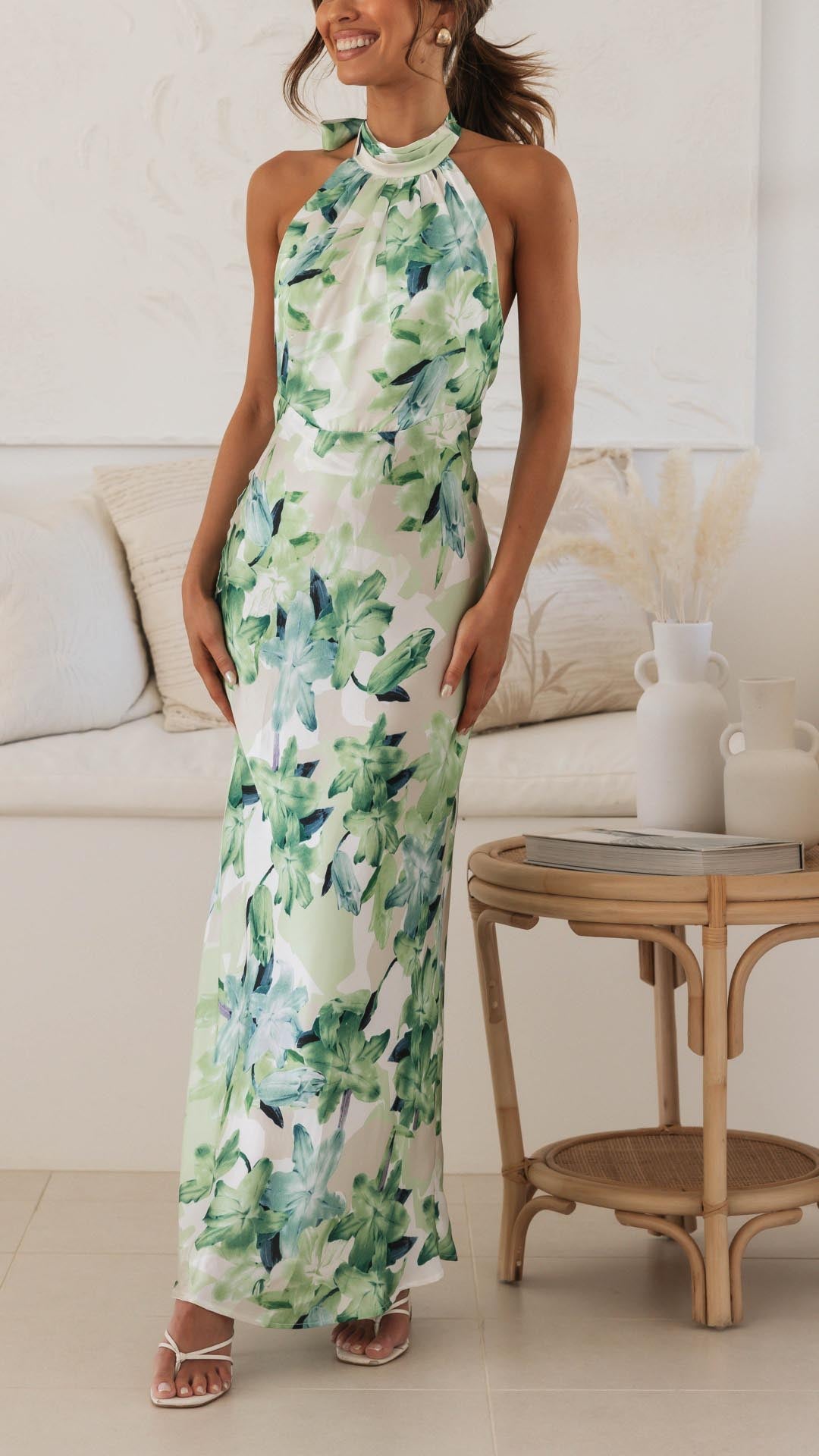 Shannon | Robe longue à bretelles croisés avec motif floral