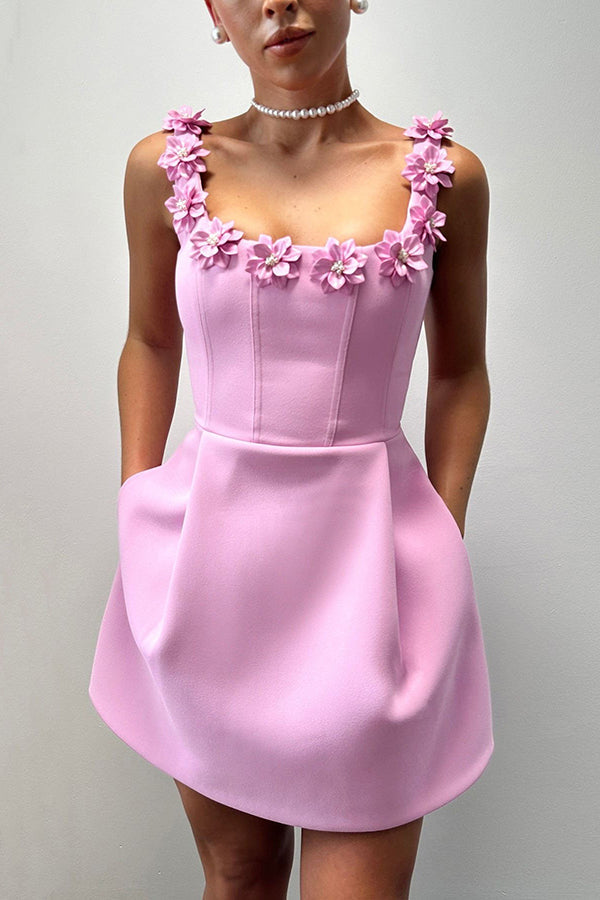 Cindy | Mini robe de soirée avec applications florales