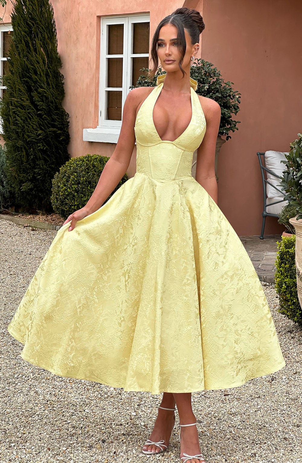 Esmeralda | Robe longue sans manches à manches échasses