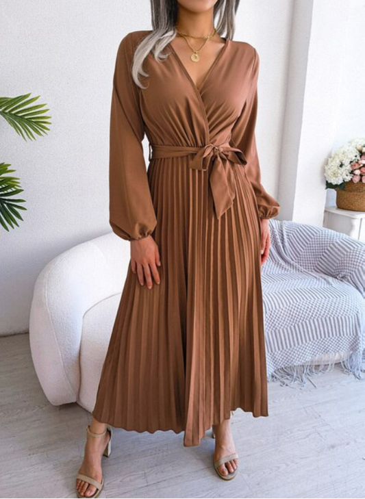 Naomi | Robe plissée élégante