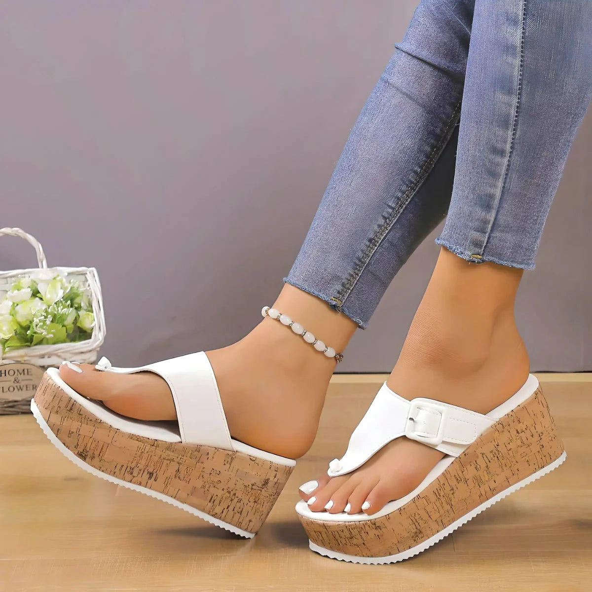 Wyna | Tongs à semelles compensées